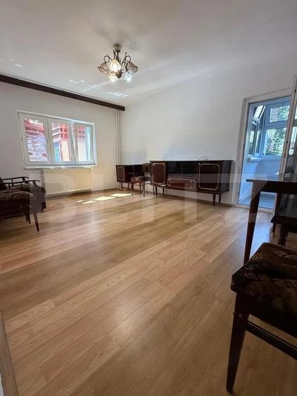 Apartament 2 camere, decomandat, zona Racadau - 3