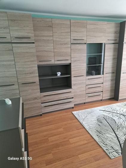 Apartament cu 2 camere decomandat în Livada