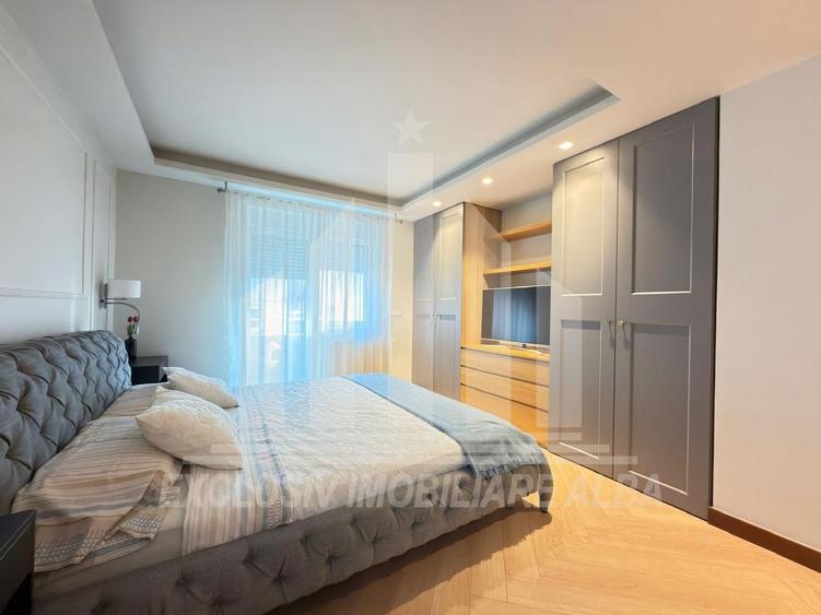 Apartament cu 3 camere decomandat în Central
