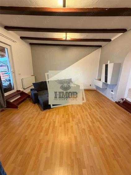 Casă cu 6 camere cu Teren 1030 Mp în Viile Sibiului