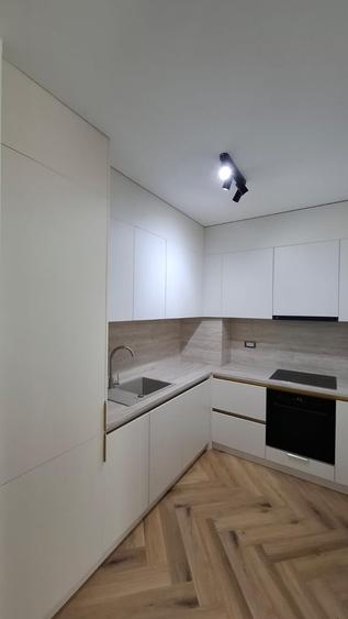 Apartament cu 3 camere decomandat în Pipera