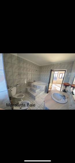 Casă cu 4 camere cu Teren 600 Mp în Mărăcineni
