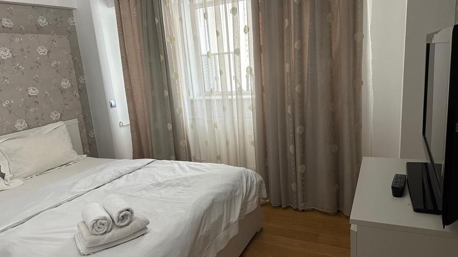 Apartament cu 3 camere decomandat în 13 Septembrie