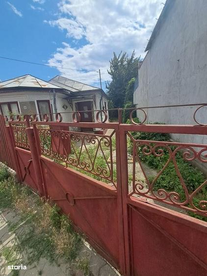 Casă cu 2 camere în Central