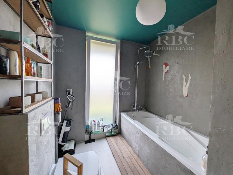 Penthouse cu 3 camere decomandat în Grigorescu