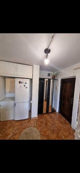 Apartament cu 3 camere decomandat în Lăpuș Argeș