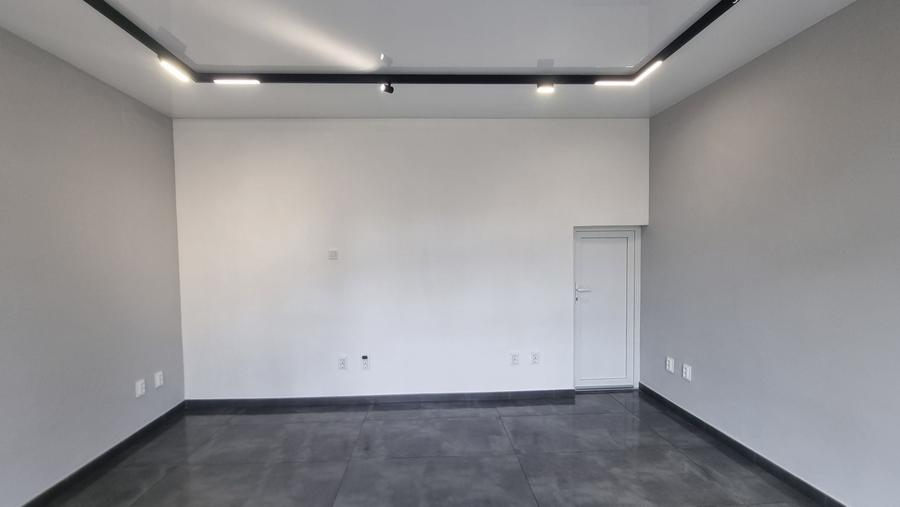 Spațiu comercial, de 24 mp, în Central