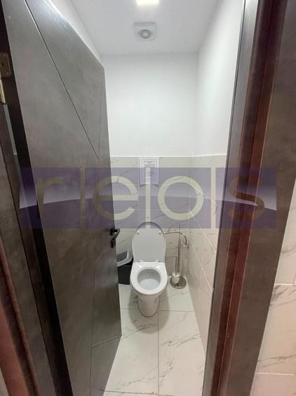Apartament cu 4 camere semidecomandat în Ultracentral