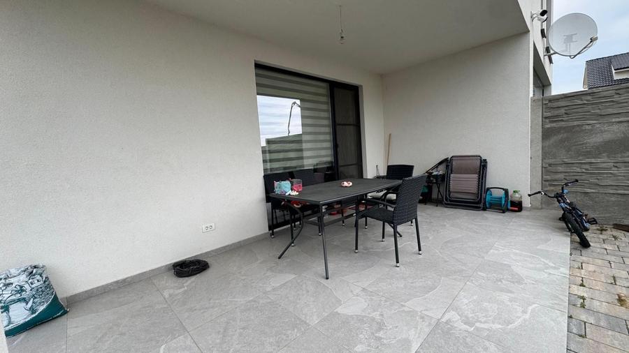 Duplex cu 4 camere cu Canalizare în Urseni
