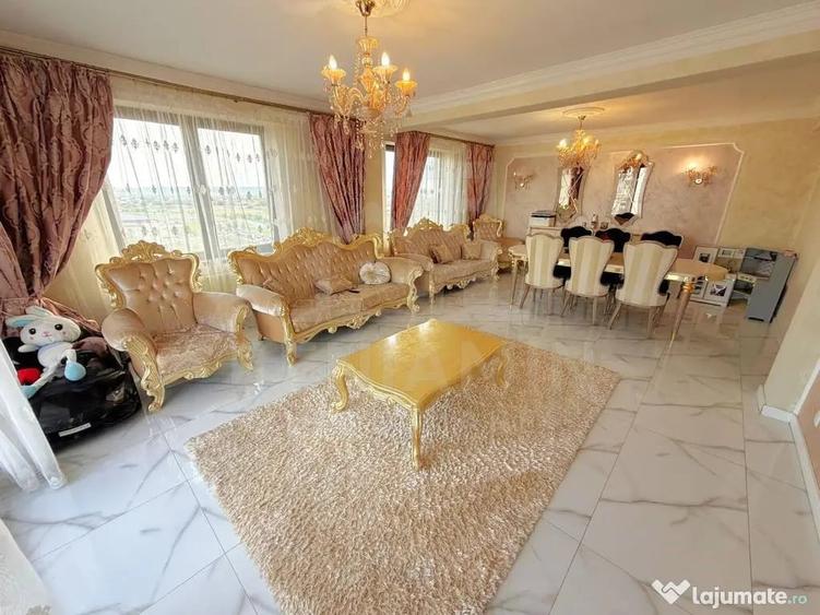 Apartament cu 5 camere decomandat în Craiovița Nouă