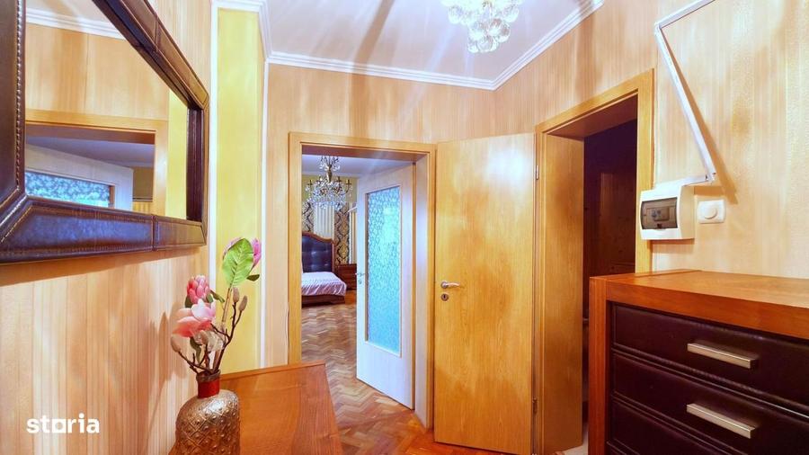 Apartament cu 4 camere, mobilat în Moșilor