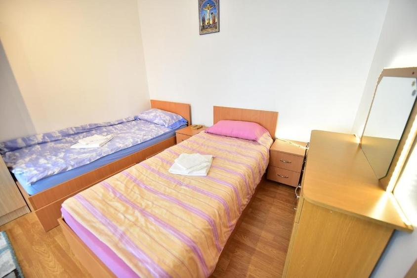 Apartament cu 2 camere decomandat, mobilat în Vasile Aaron