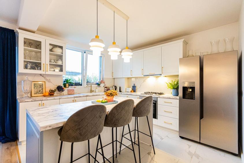 Duplex cu 3 camere cu Canalizare în Urseni