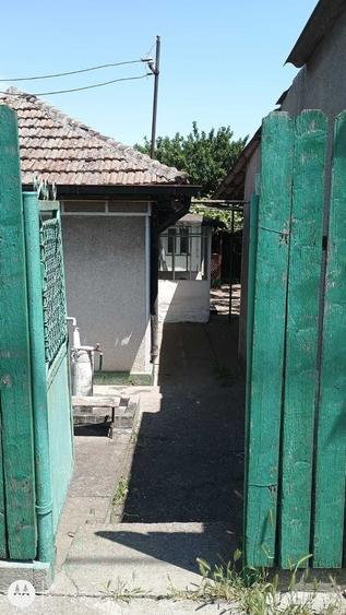 Casă cu 4 camere în Viile Noi