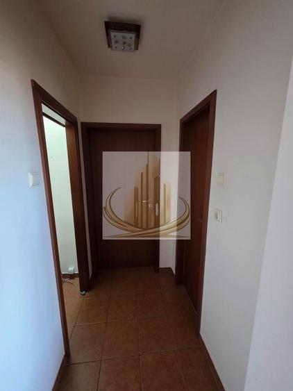 Apartament cu 3 camere semidecomandat, mobilat în Gheorghe Lazăr