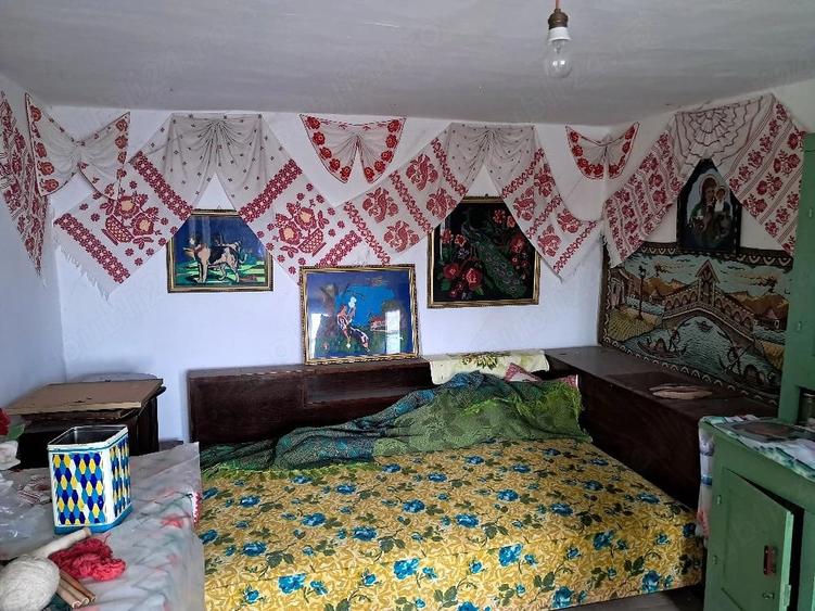 Casă cu Teren 2144 Mp în Văleni-Dâmbovița