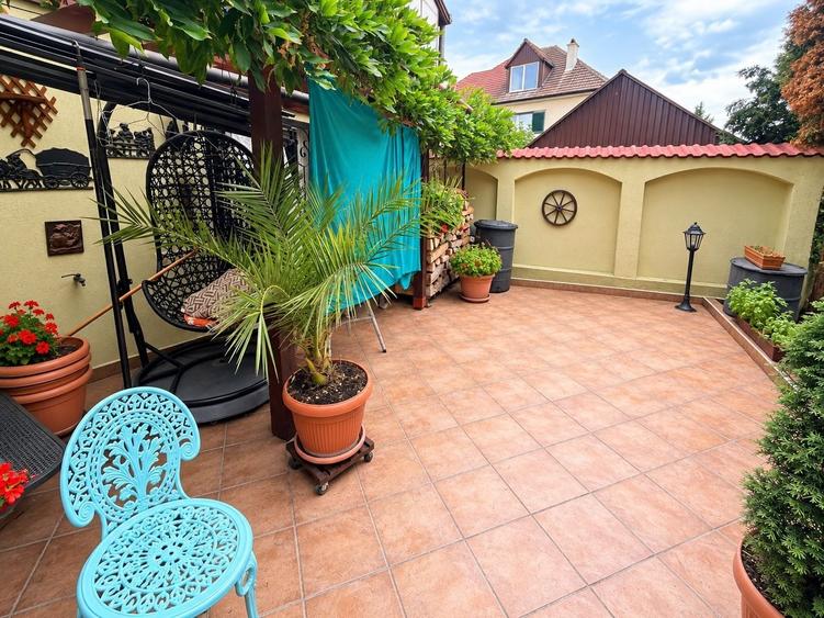 Duplex cu 3 camere cu Teren 200 Mp în Sub Arini