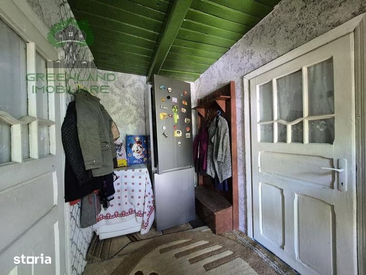 Casă cu 5 camere cu Teren 3024 Mp în Popricani