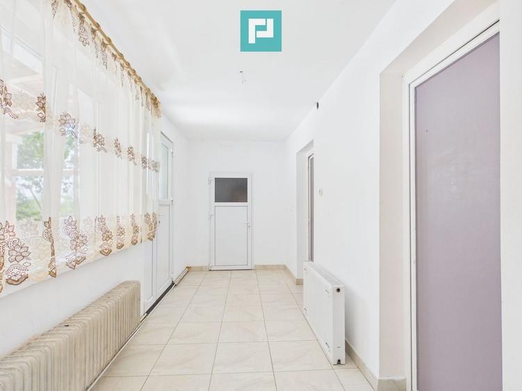 Casă individuală cu 4 camere cu Canalizare în Mocrea