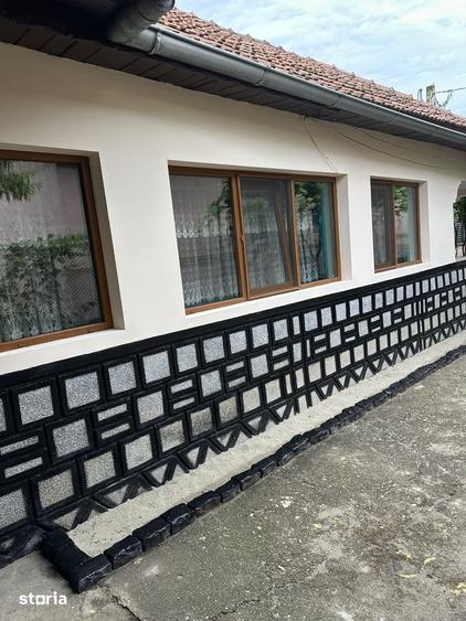 Casă cu 3 camere cu Teren 1000 Mp în Exterior Vest