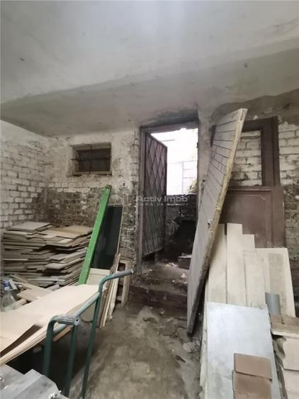 Spațiu comercial, de 47 mp, în Universitate