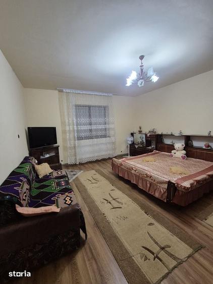 Casă cu 3 camere cu Teren 2800 Mp în Sânmihaiu Almașului
