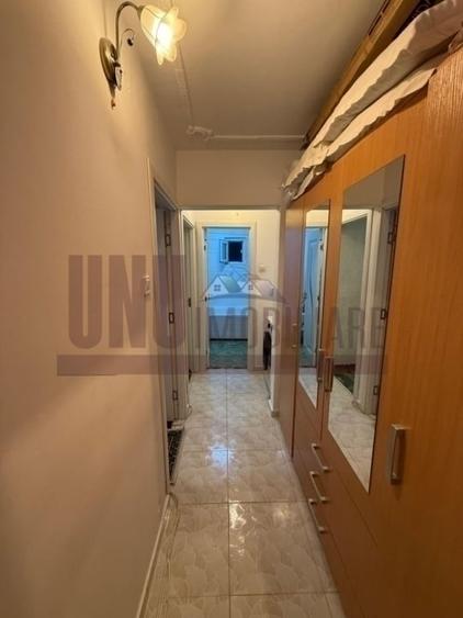 Apartament cu 3 camere decomandat în Păcurari