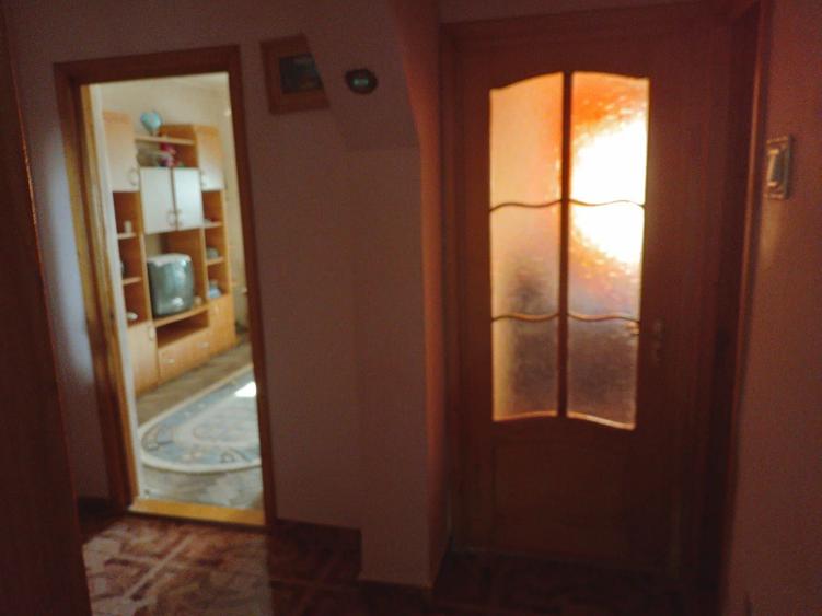 Apartament cu 2 camere decomandat în Florești