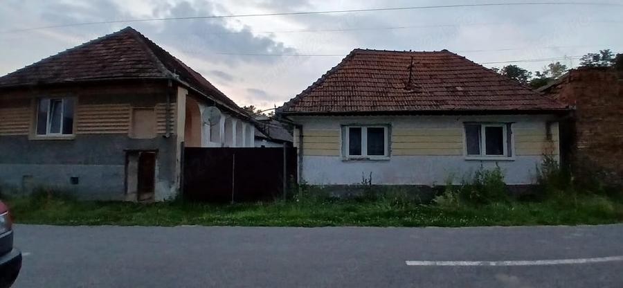 Casă cu 2 camere cu Teren 1800 Mp în Boholț