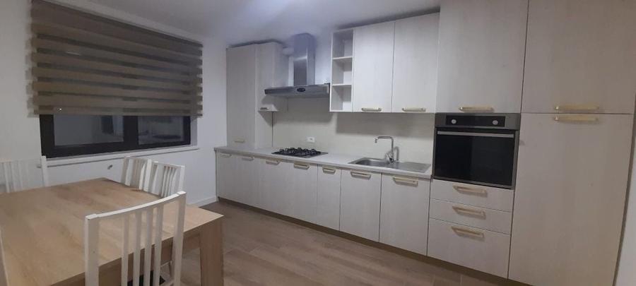Casă cu 3 camere în Moara