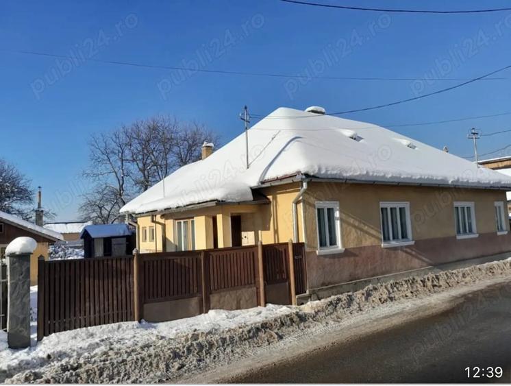 Casă cu 4 camere cu Teren 2100 Mp în Central