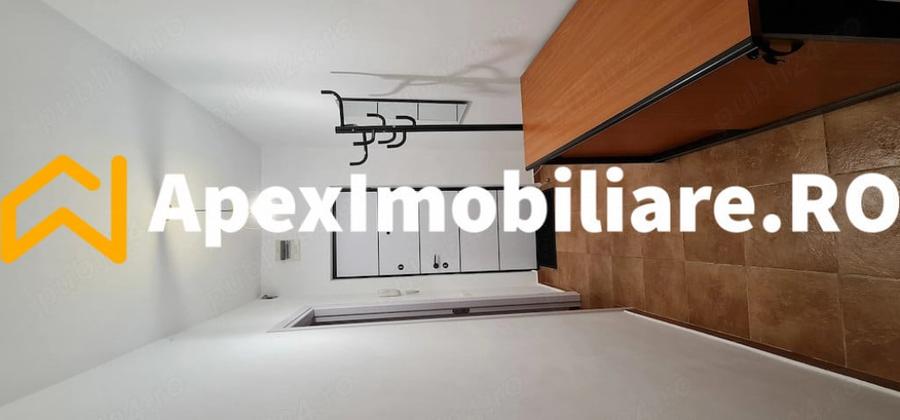 Apartament cu 3 camere semidecomandat în Gara de Nord