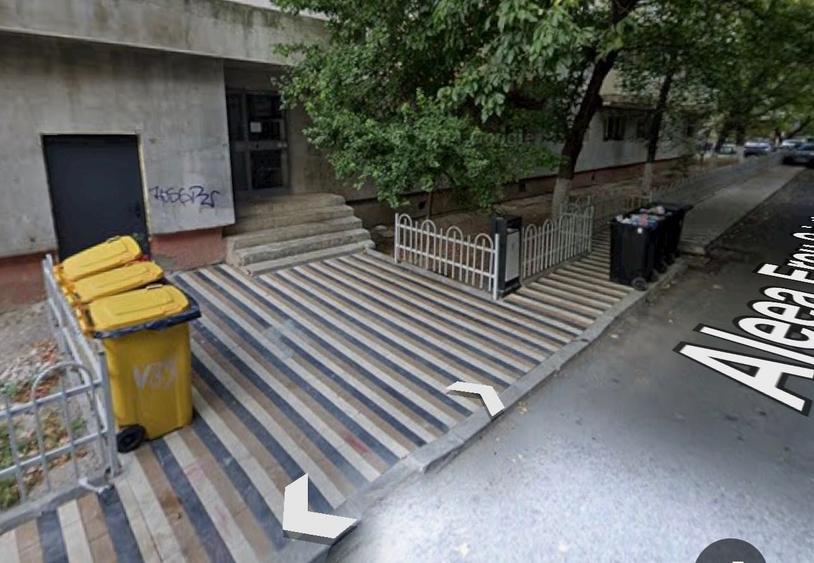 Garsonieră decomandată în 13 Septembrie