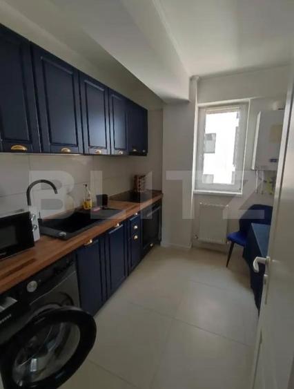 Apartament cu 2 camere semidecomandat, mobilat în Vișani
