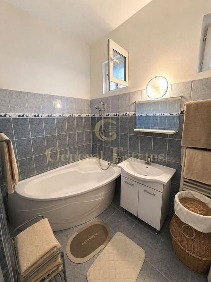 Casă individuală cu 5 camere cu Canalizare în Turcheș