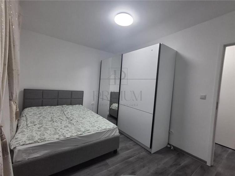 Apartament cu 2 camere semidecomandat, mobilat în Dâmbovița