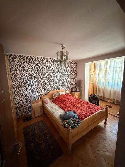 Apartament spa?ios cu 4 camere Marghita, zona centrala - 5