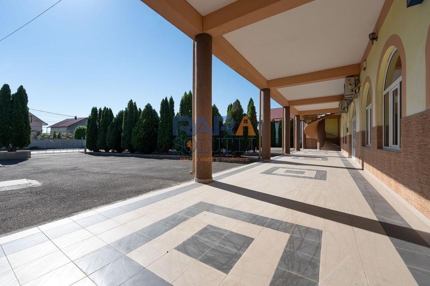 Spațiu comercial, de 1,900 mp, în Tămășeni