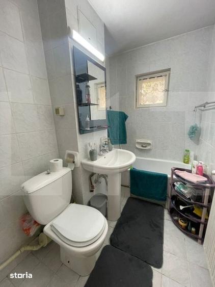 Apartament cu 3 camere decomandat în Aradului