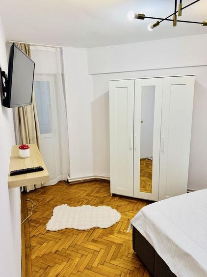 Apartament cu 2 camere decomandat în Central