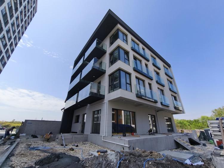 Spațiu comercial, de 100.7200012207 mp, în Tomis Nord