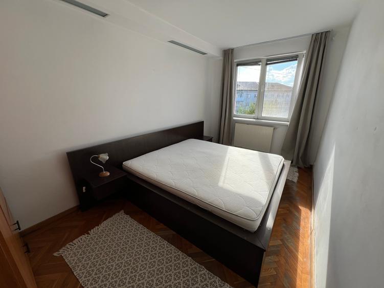 Apartament cu 3 camere în Mihai Viteazul