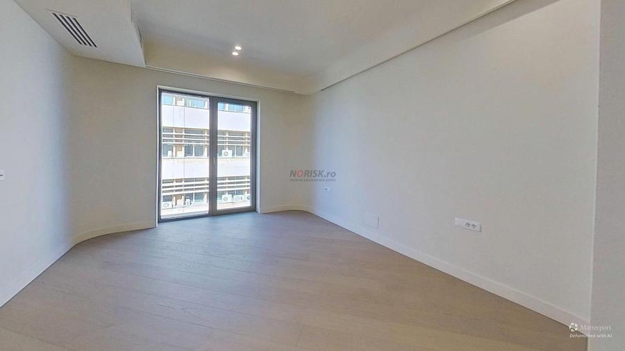 Apartament cu 5 camere circular în Pipera