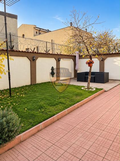 Casă individuală cu 5 camere cu Canalizare în Faleza Nord