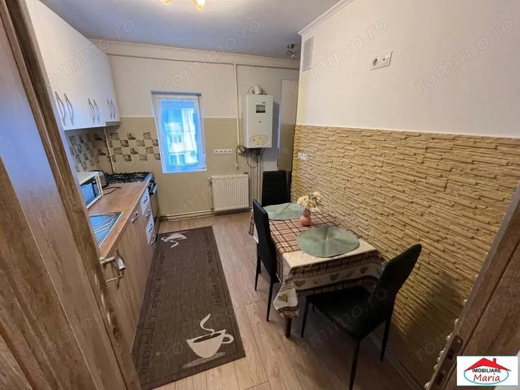 Apartament cu 2 camere în Micro 16
