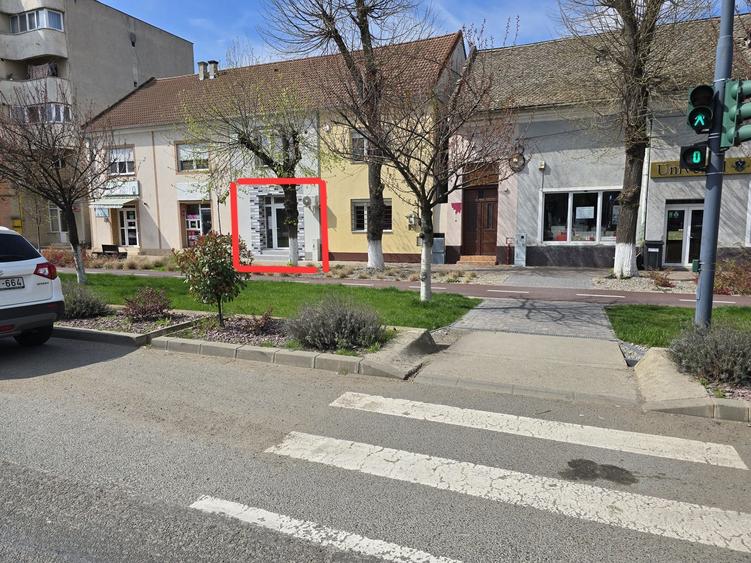 Spațiu comercial, de 24 mp, în Central