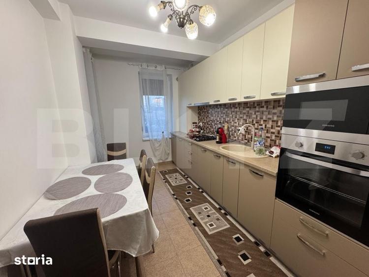 Apartament cu 2 camere decomandat, mobilat în Central