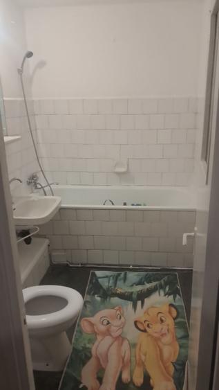 Apartament cu 2 camere decomandat în Nicolina