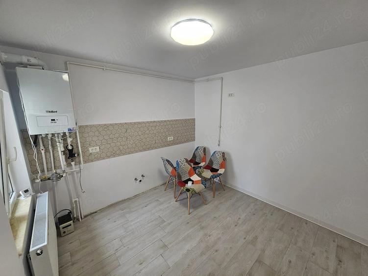 Casă cu 3 camere cu Teren 295 Mp în Gara