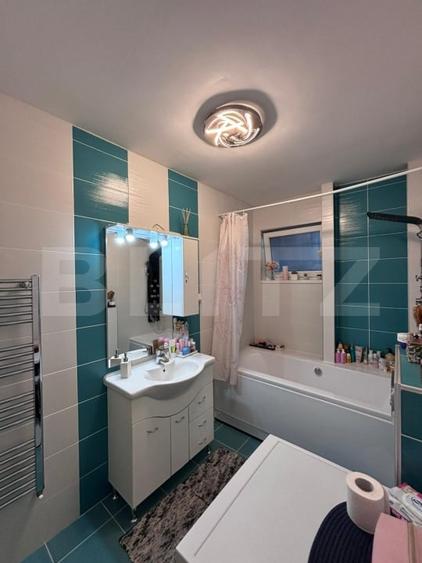 Apartament cu 2 camere semidecomandat, mobilat în Florești